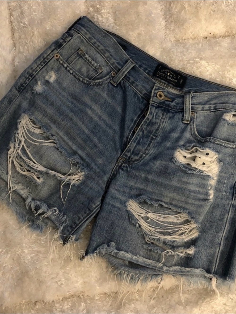 Lucky Brand Women's Distressed Jean Shorts - Medium Blue Wash